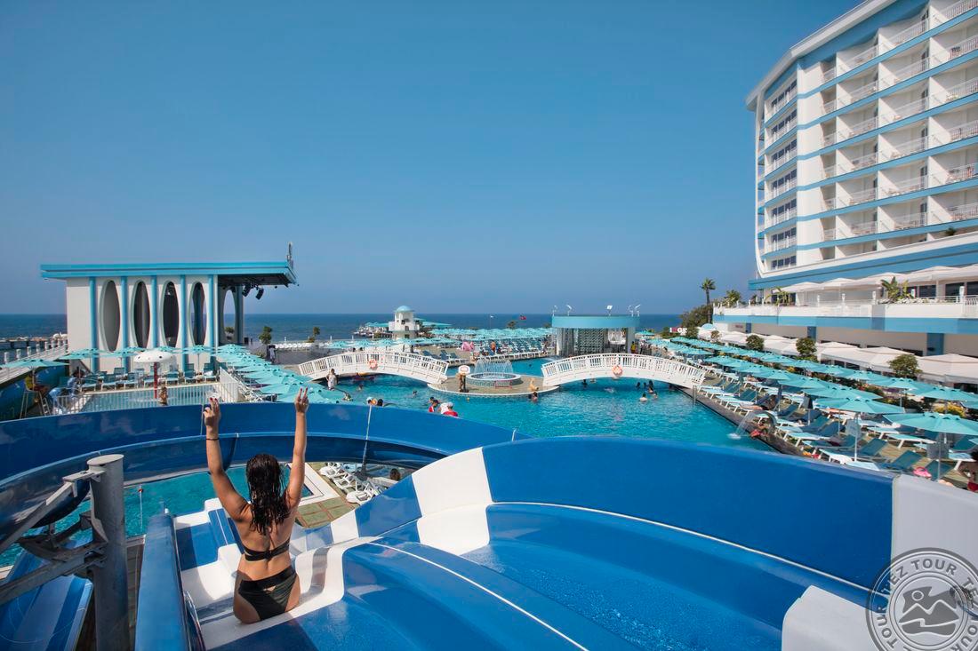 GRANADA LUXURY BEACH