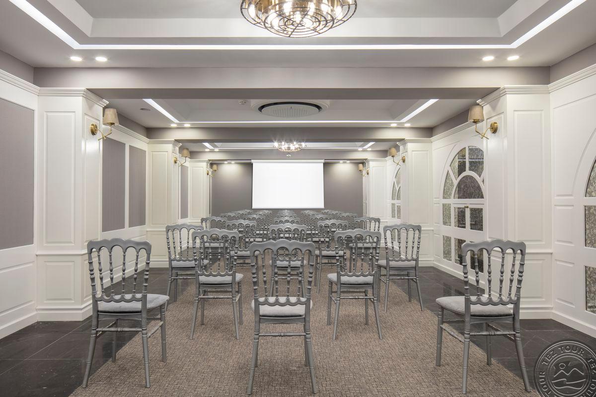 BLUE MARLIN DELUXE SPA & RESORT