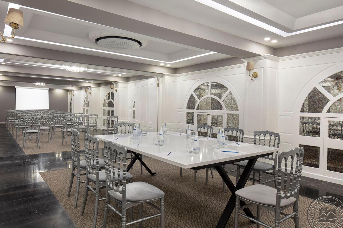 BLUE MARLIN DELUXE SPA & RESORT