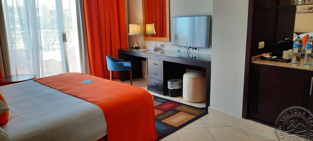 PARROTEL LAGOON RESORT