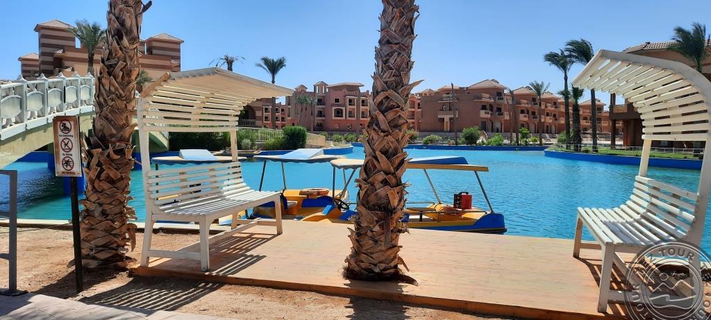 PARROTEL LAGOON RESORT