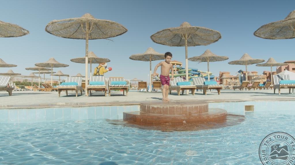 PARROTEL LAGOON RESORT