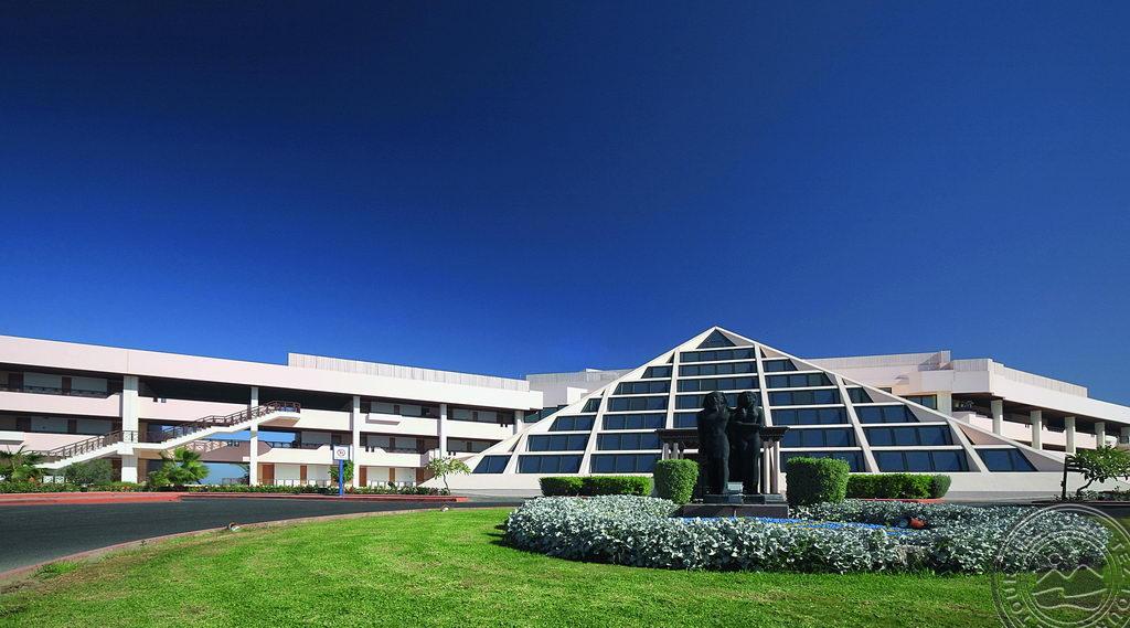 PHARAOH AZUR RESORT