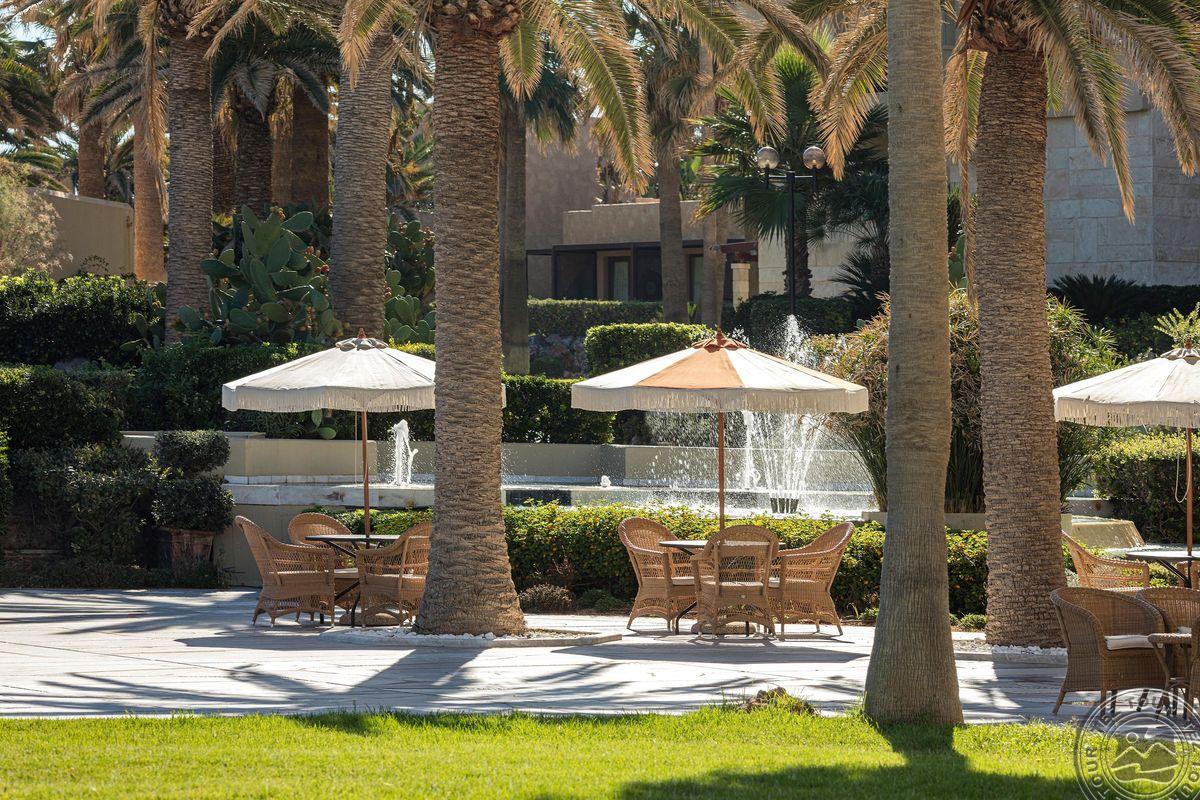 AQUILA RITHYMNA BEACH