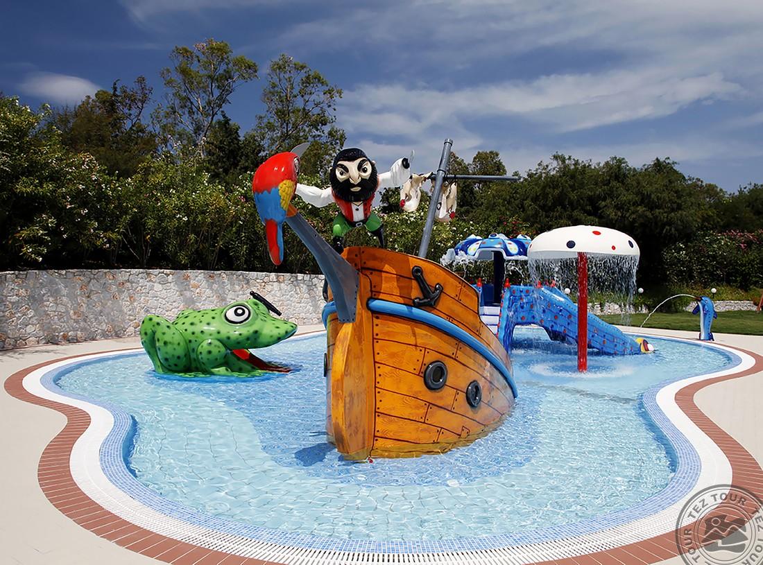 PILOT BEACH RESORT & SPA