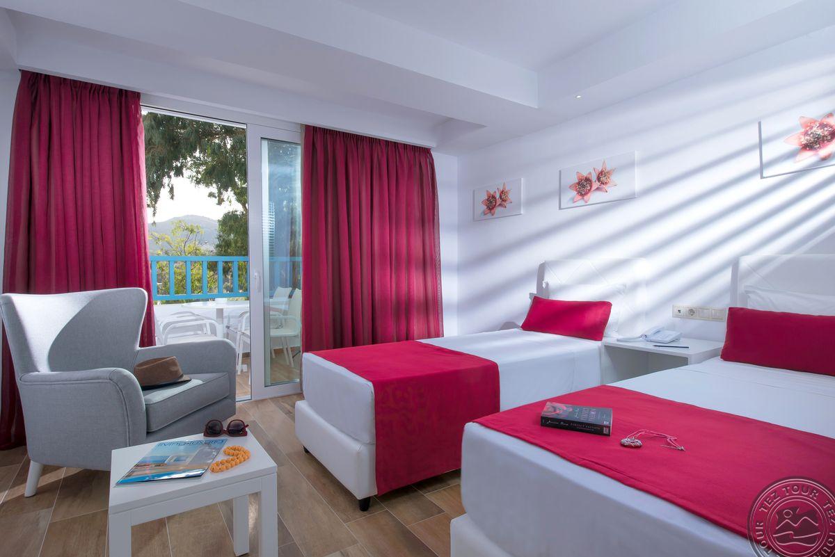 FODELE BEACH & WATER PARK HOLIDAY RESORT
