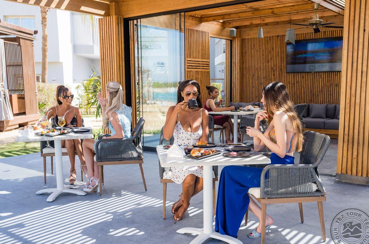 SUNRISE GRAND SELECT CRYSTAL BAY