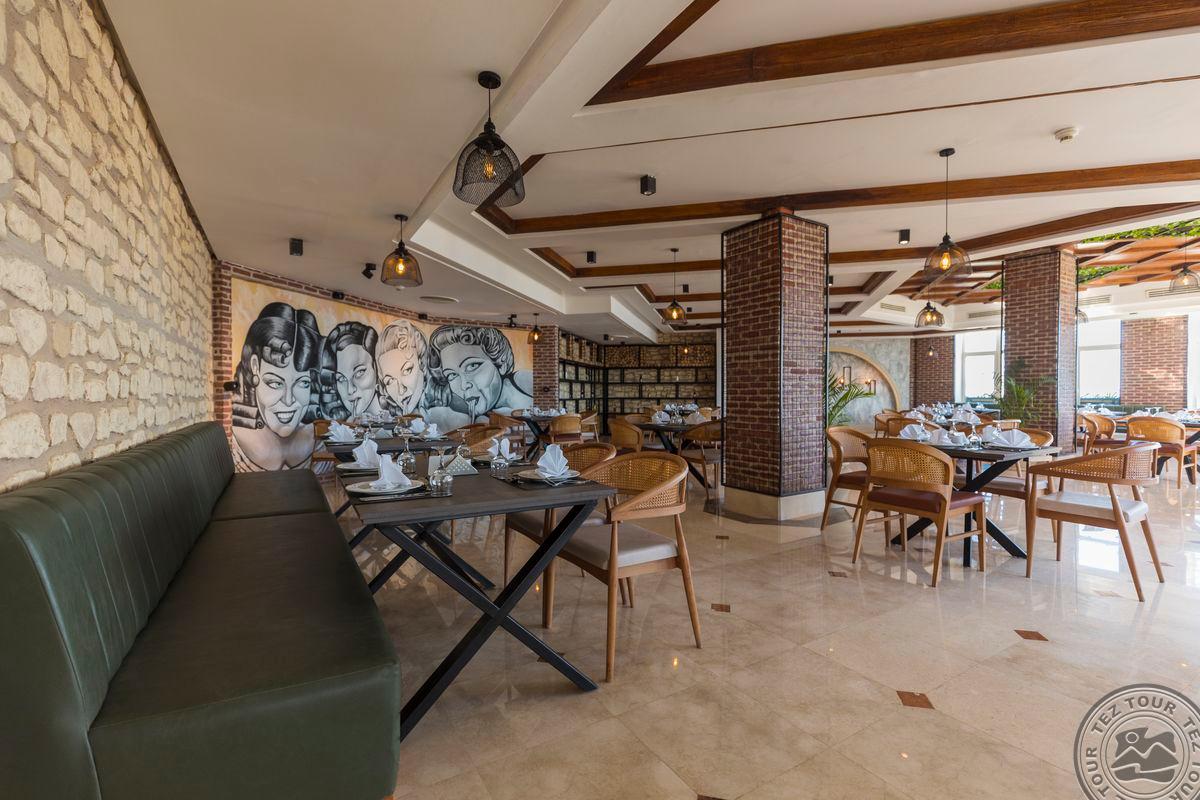 SUNRISE DIAMOND BEACH