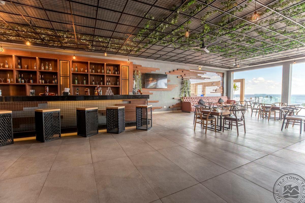 SUNRISE DIAMOND BEACH