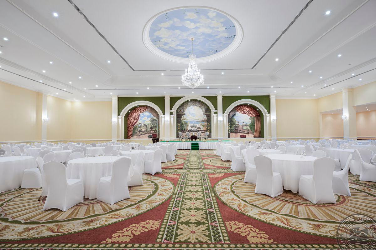 PYRAMISA SAHL HASHEESH BEACH RESORT