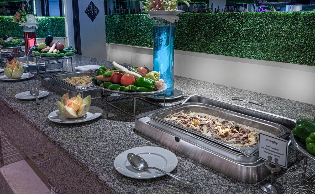 PYRAMISA SAHL HASHEESH BEACH RESORT