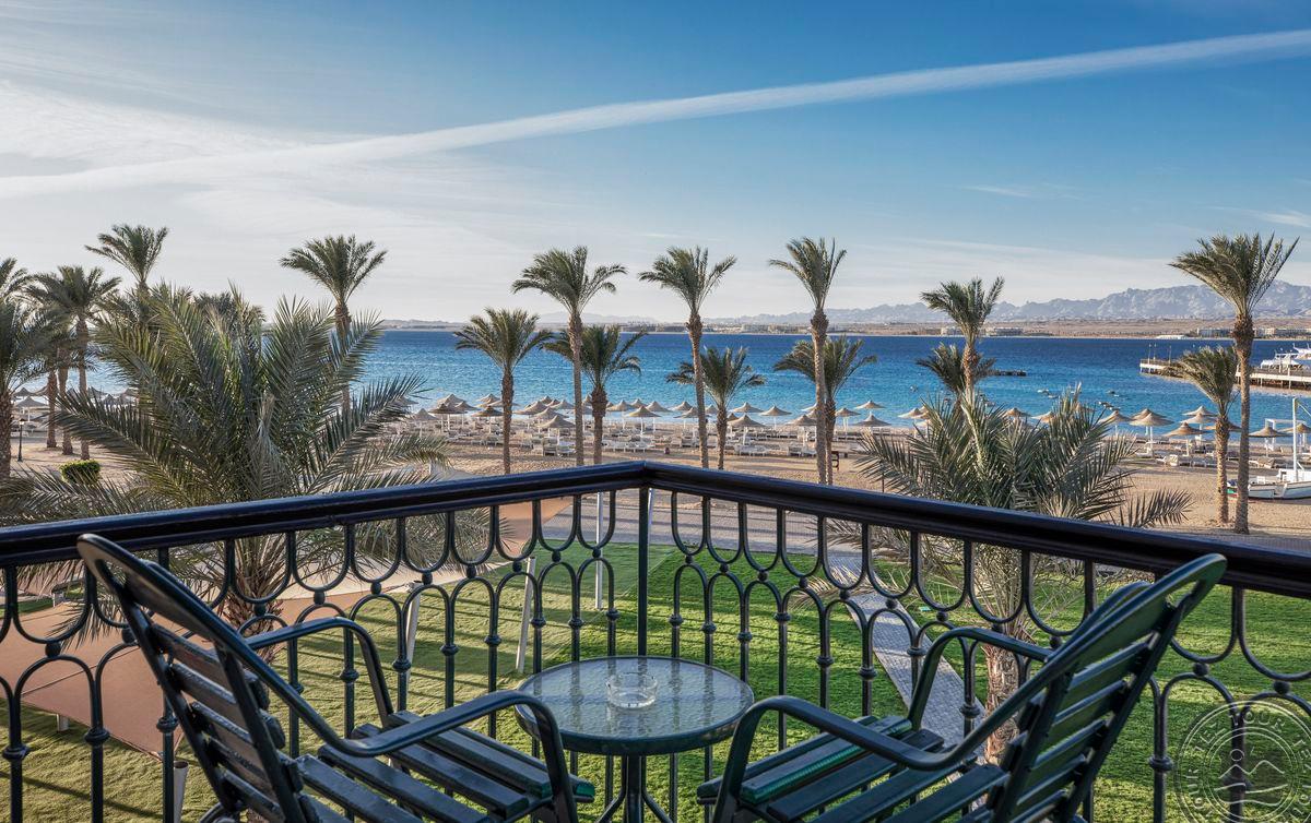 PYRAMISA SAHL HASHEESH BEACH RESORT
