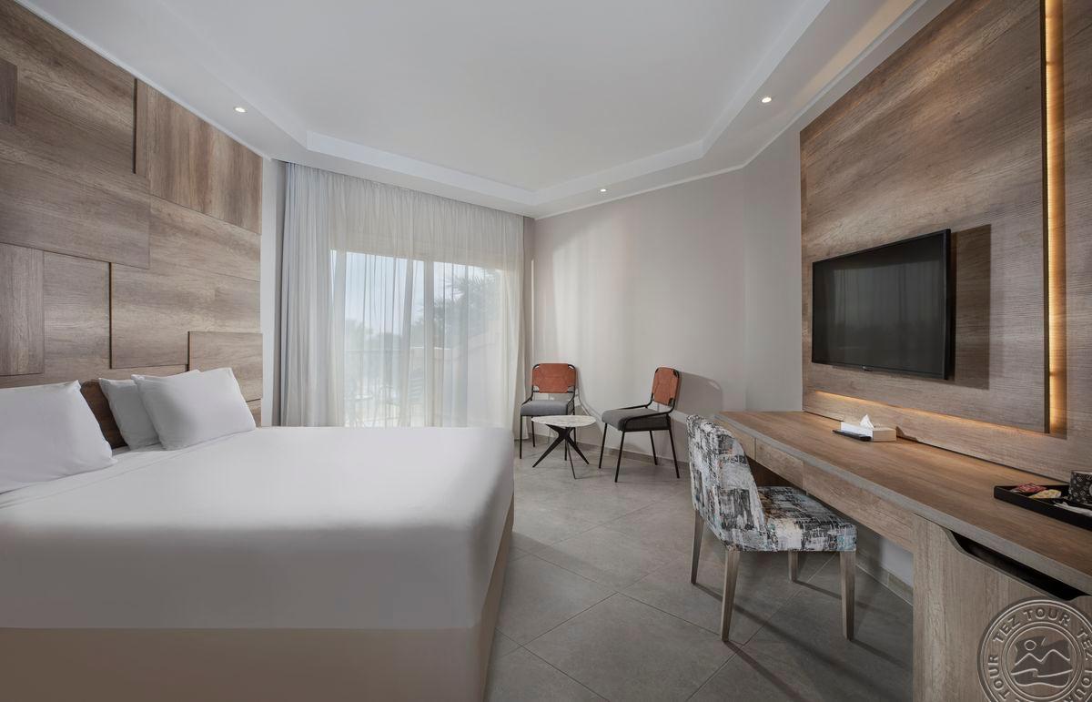 PYRAMISA SAHL HASHEESH BEACH RESORT