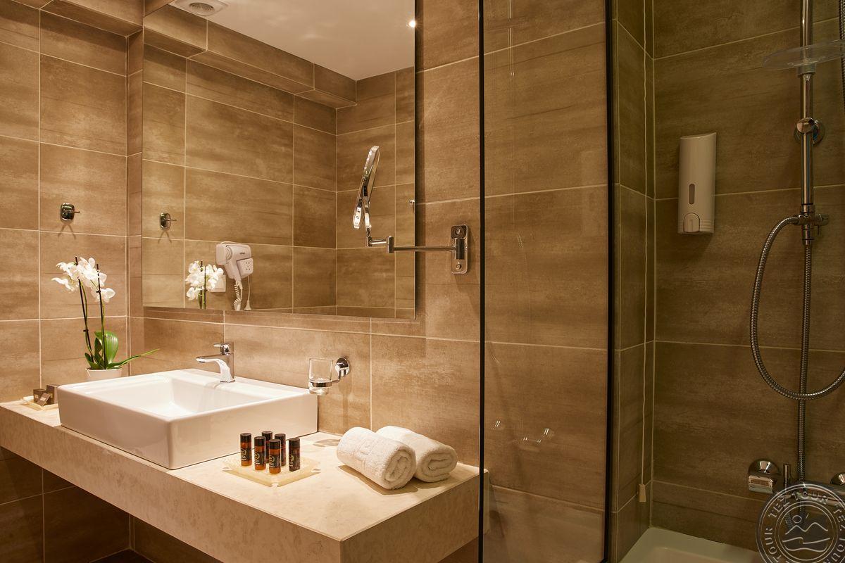 DELFINIA HOTEL CORFU