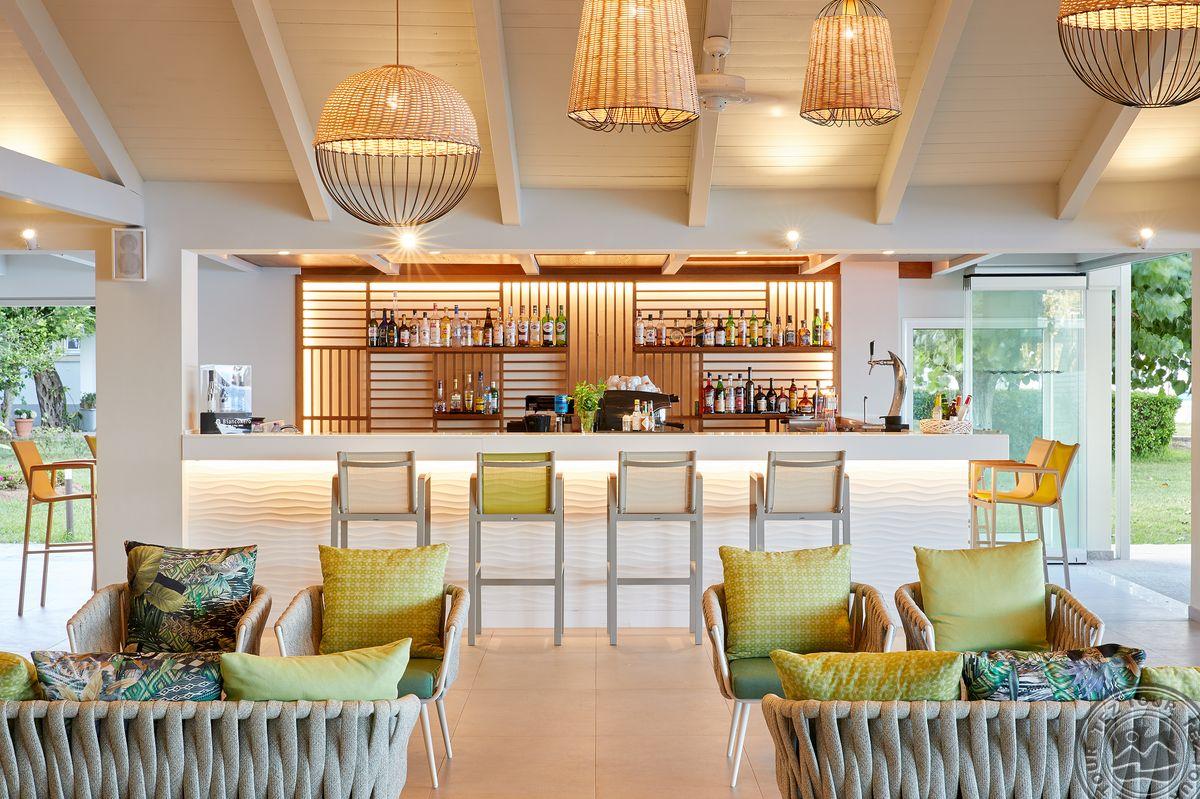 DELFINIA HOTEL CORFU