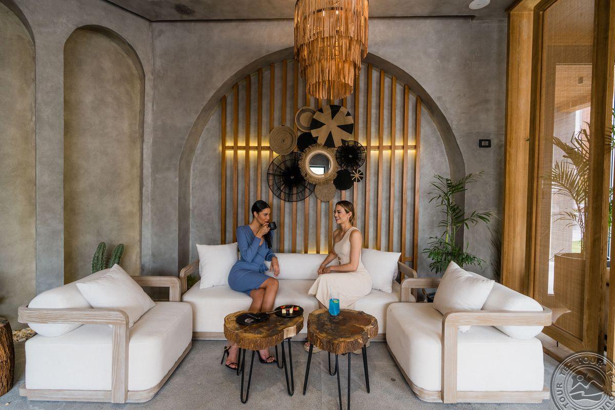 SUNRISE TUCANA RESORT