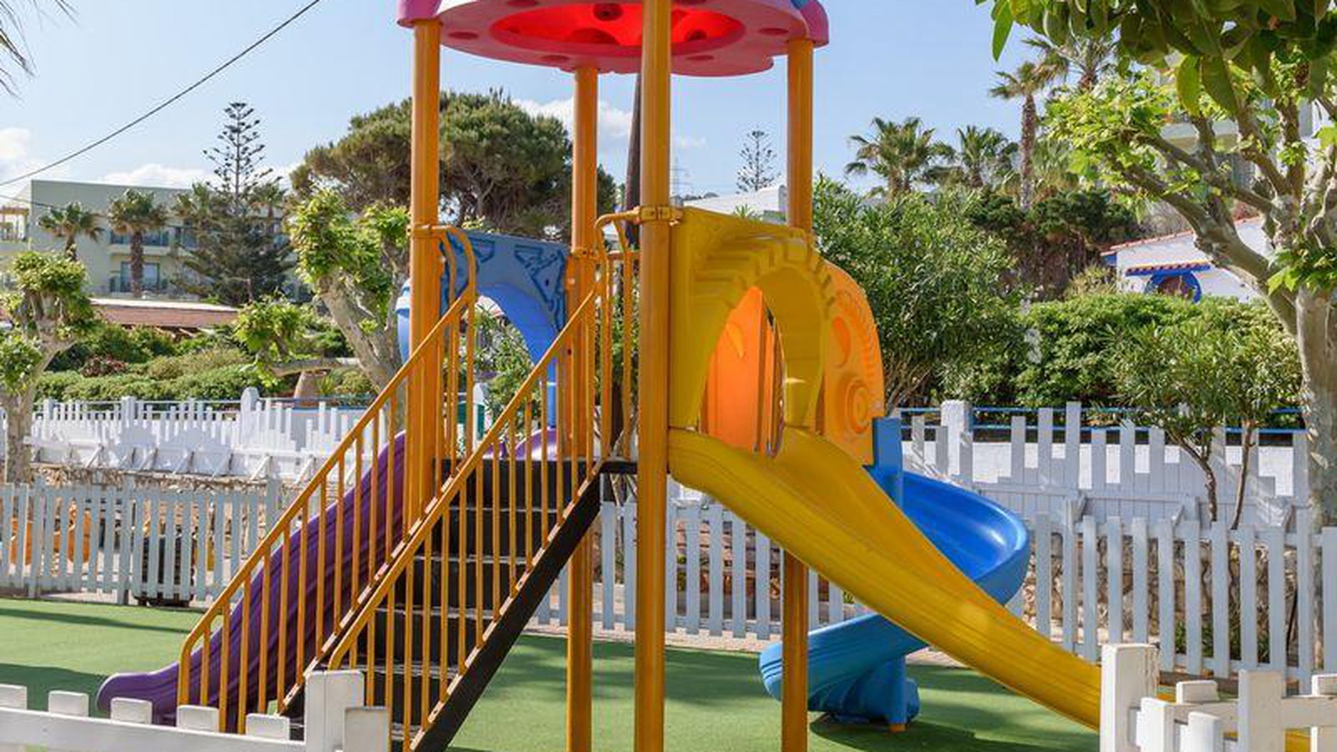 STAR BEACH VILLAGE & WATER PARK