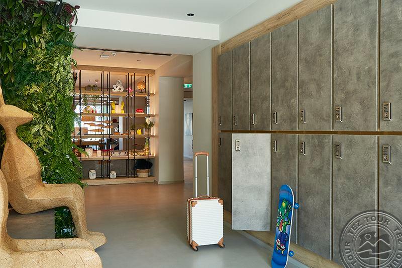 MOXY PATRA MARINA