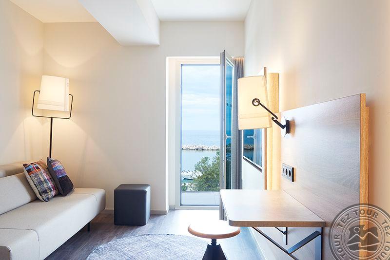 MOXY PATRA MARINA