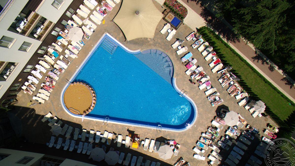 LAGUNA PARK & AQUA CLUB