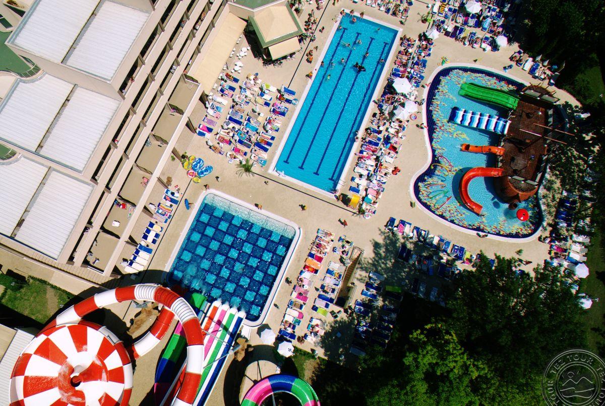 LAGUNA PARK & AQUA CLUB