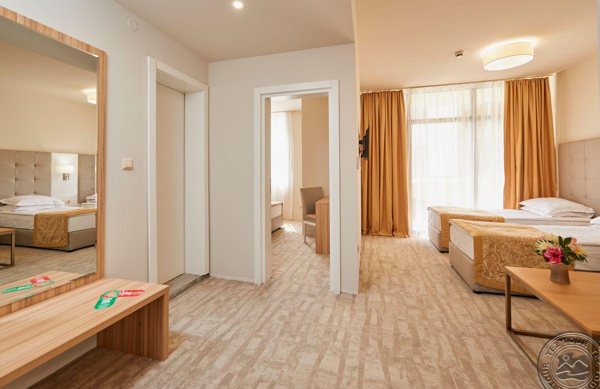 LAGUNA PARK & AQUA CLUB