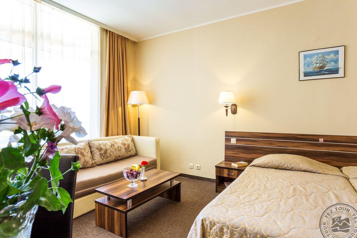 LAGUNA PARK & AQUA CLUB