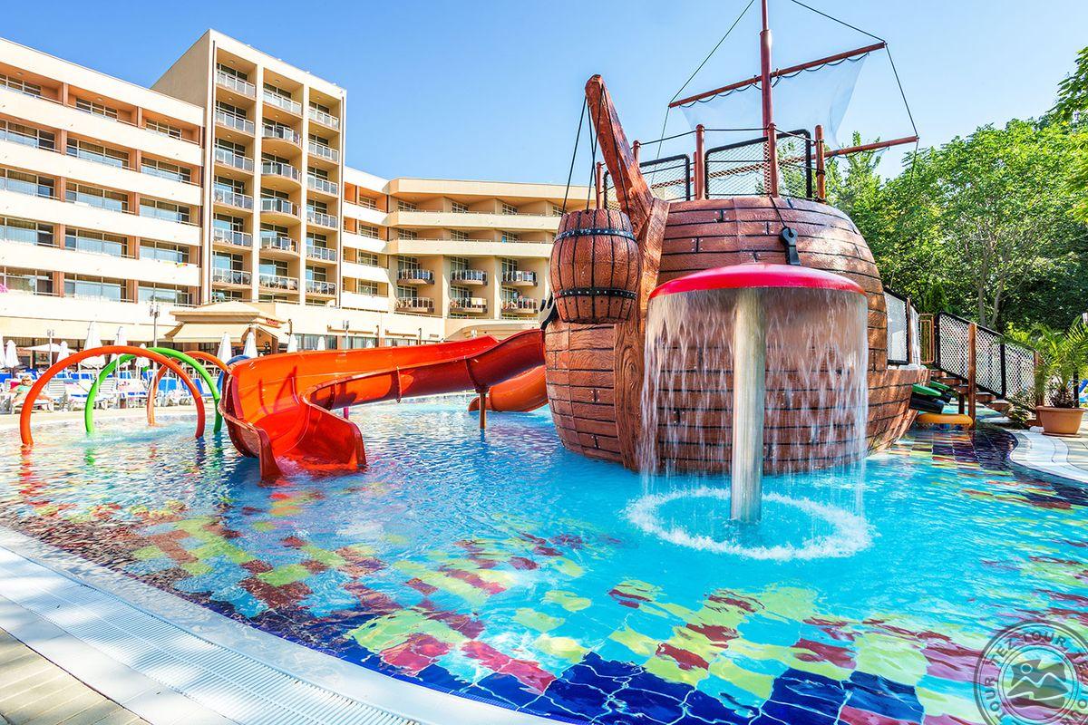 LAGUNA PARK & AQUA CLUB