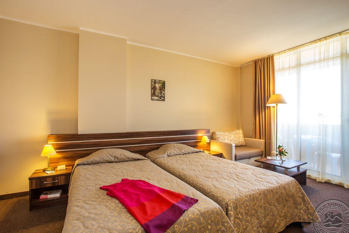 LAGUNA PARK & AQUA CLUB