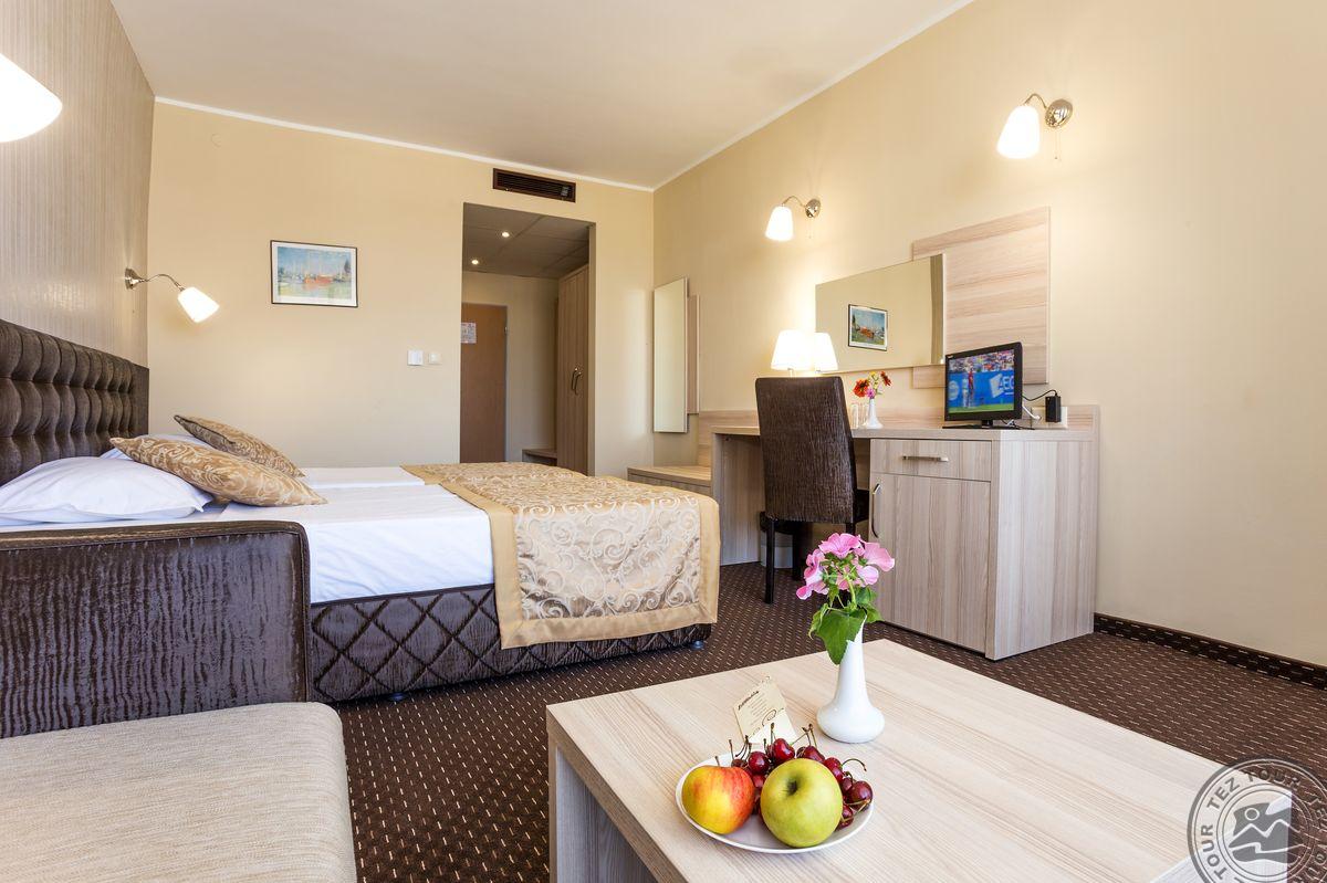 LAGUNA PARK & AQUA CLUB