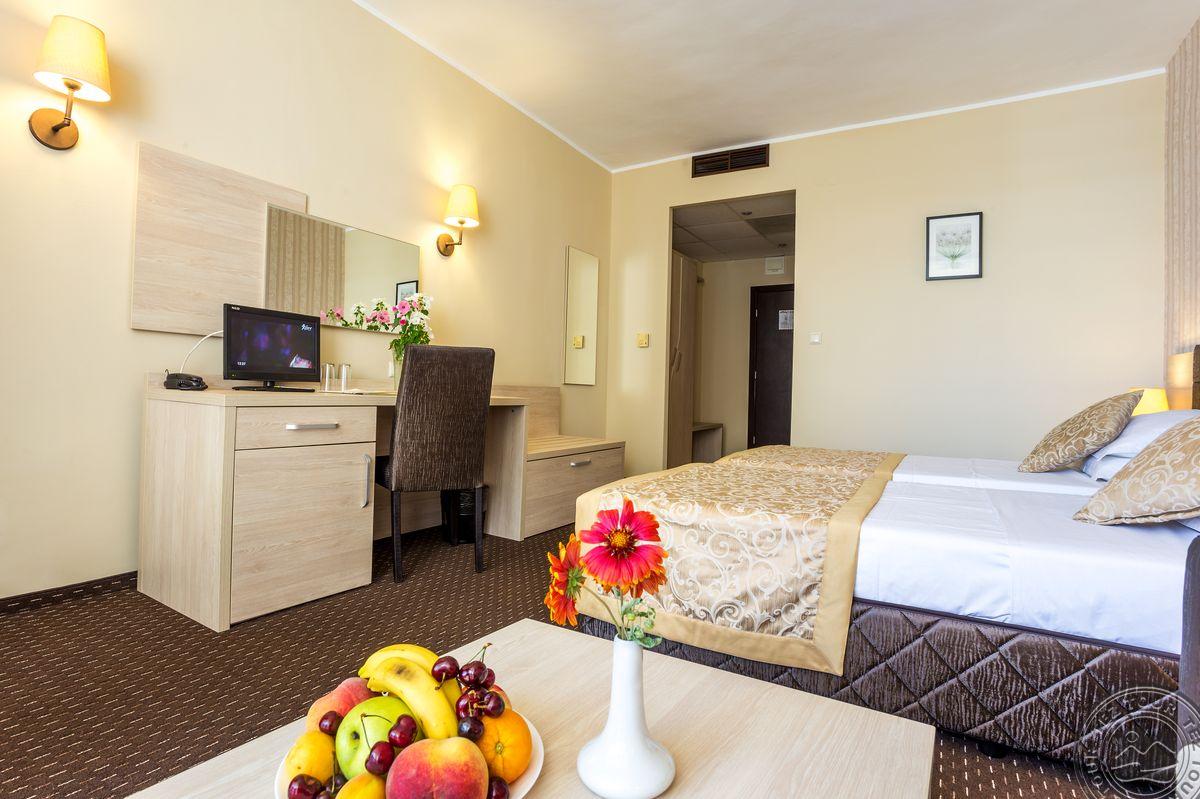 LAGUNA PARK & AQUA CLUB