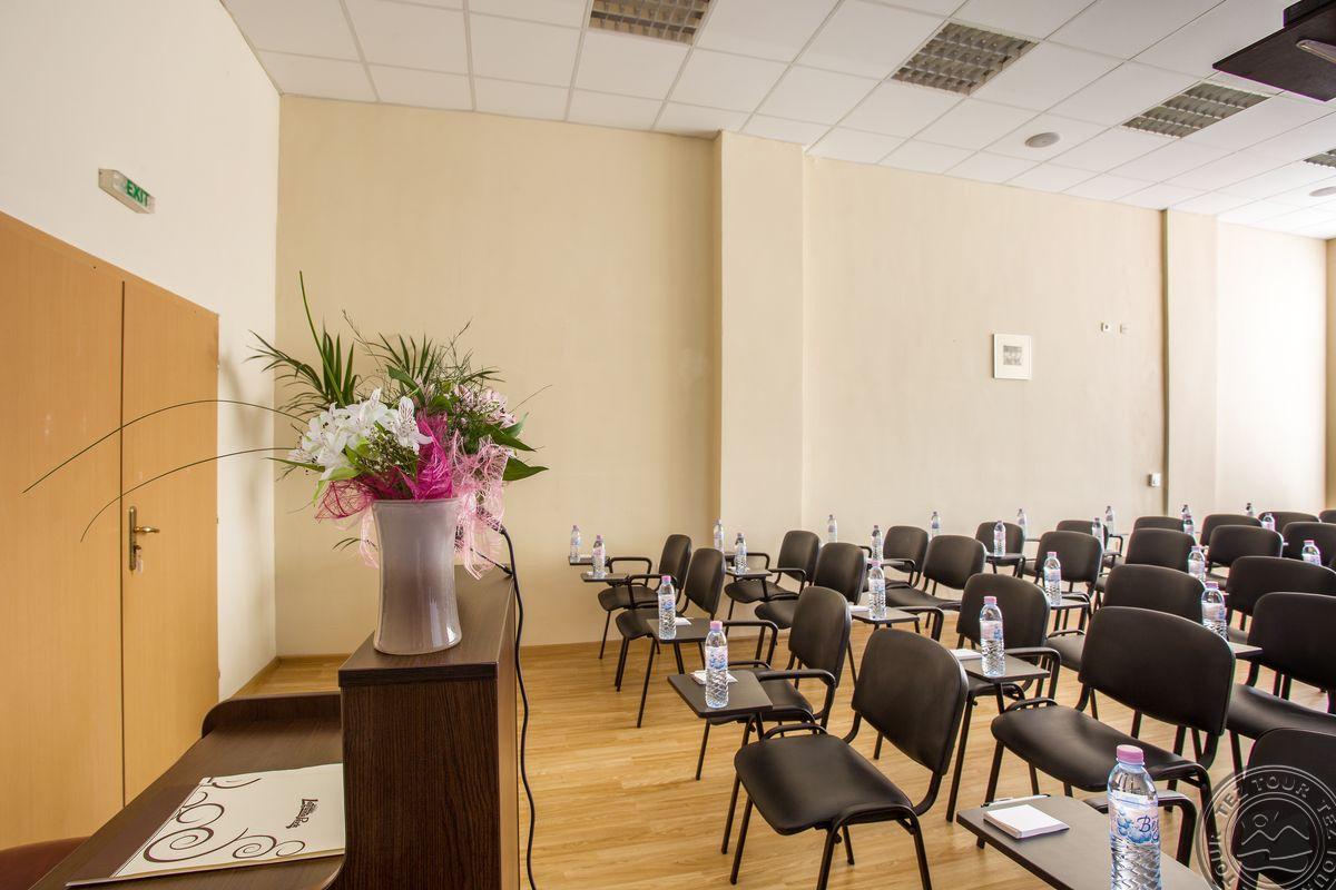 LAGUNA PARK & AQUA CLUB