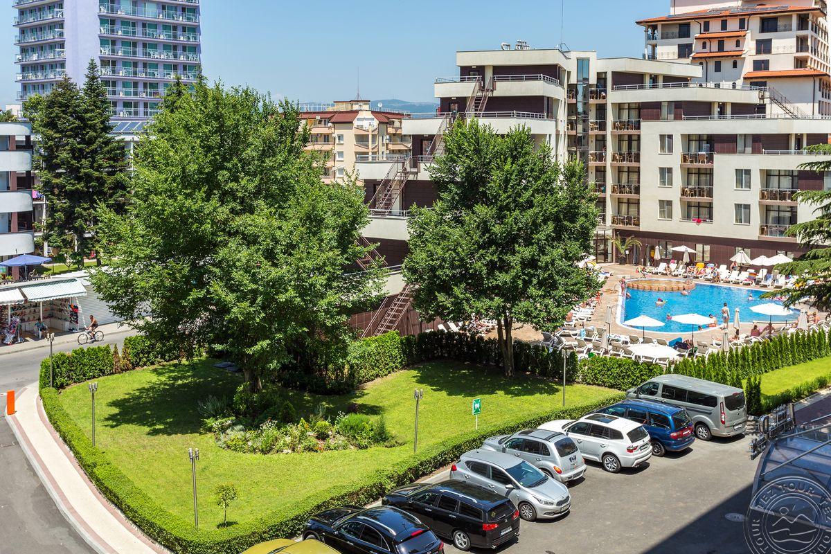 LAGUNA PARK & AQUA CLUB