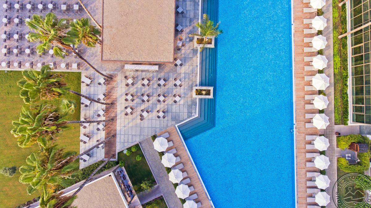 ACANTHUS CENNET BARUT COLLECTION