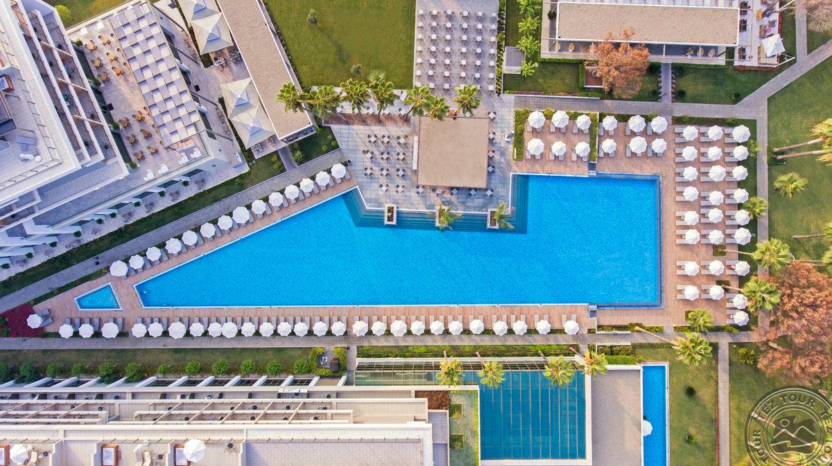 ACANTHUS CENNET BARUT COLLECTION