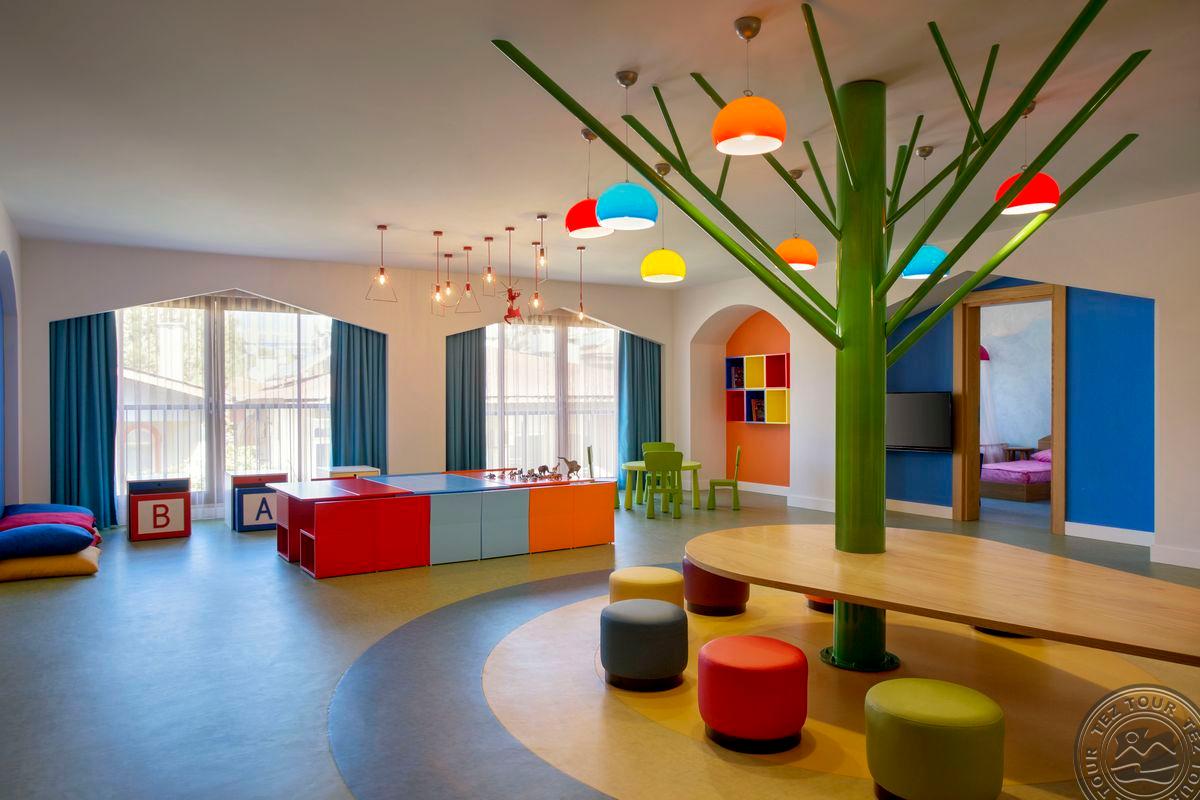 ACANTHUS CENNET BARUT COLLECTION