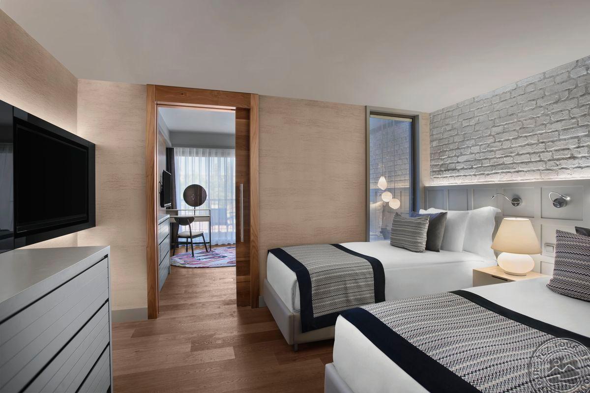 ACANTHUS CENNET BARUT COLLECTION