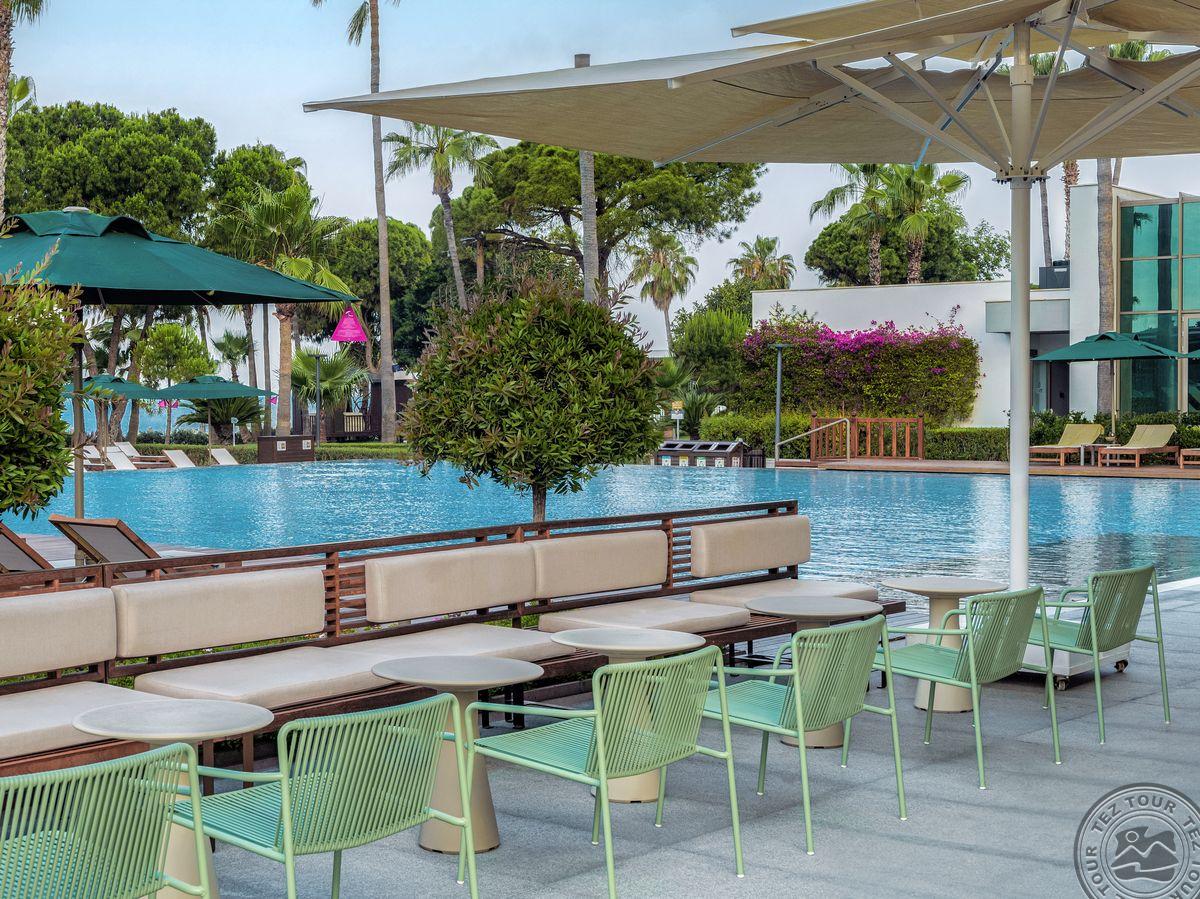 ACANTHUS CENNET BARUT COLLECTION