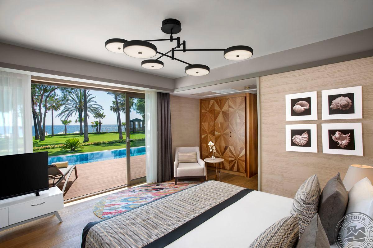 ACANTHUS CENNET BARUT COLLECTION