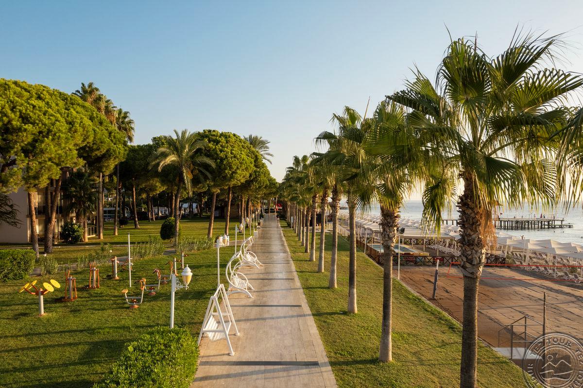 DOBEDAN WORLD PALACE