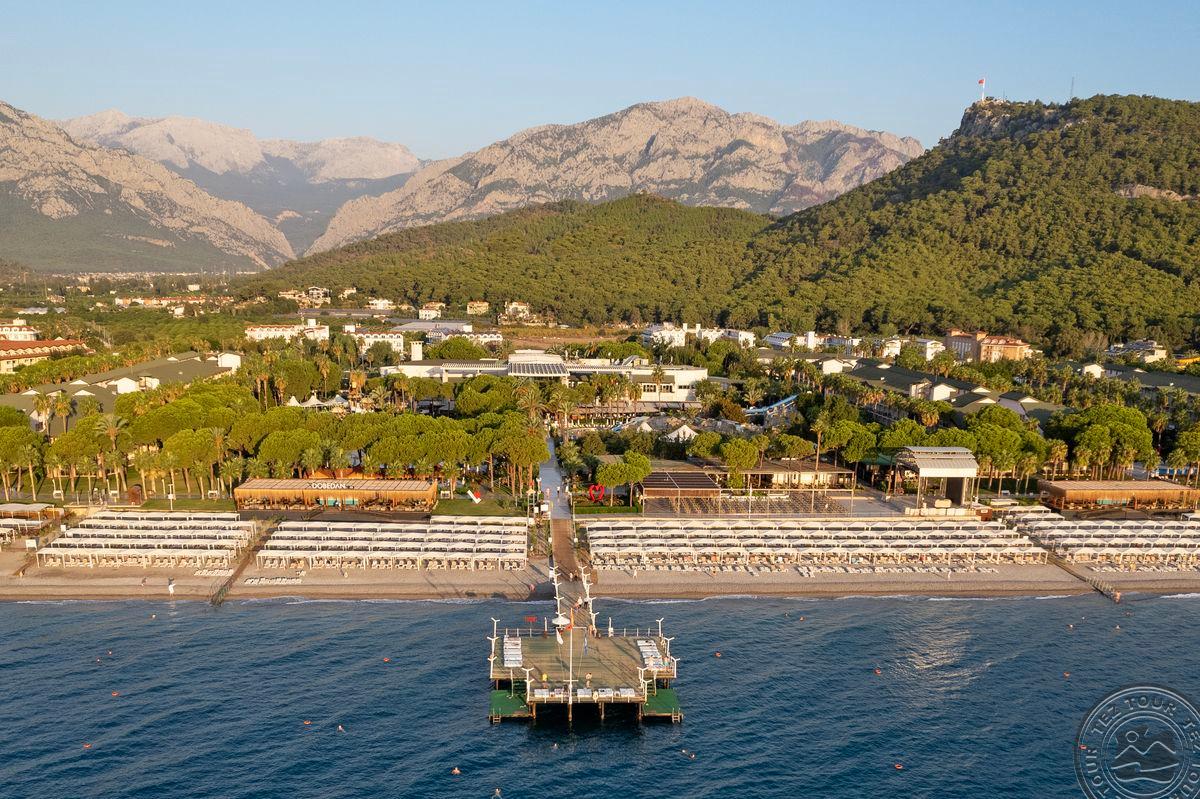 DOBEDAN WORLD PALACE