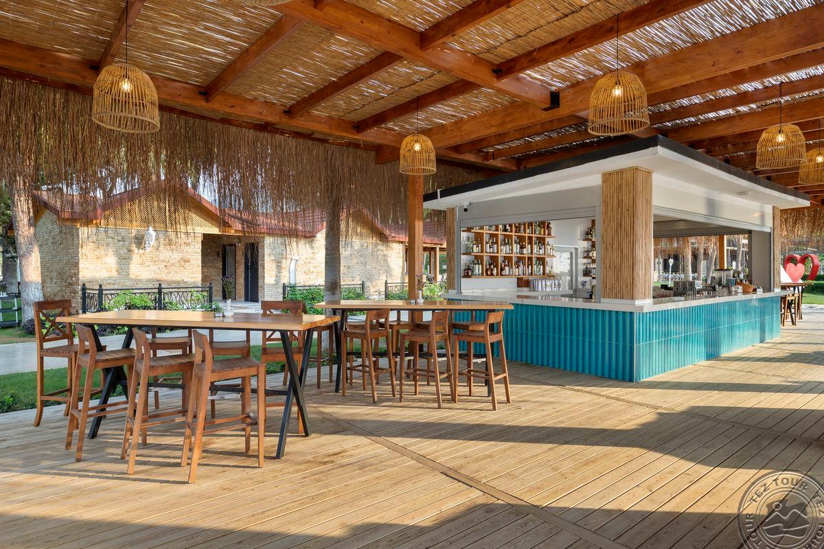 DOBEDAN WORLD PALACE