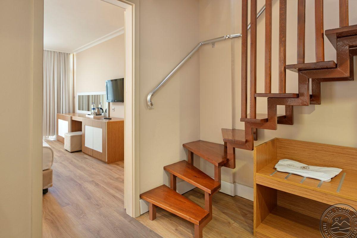 DOBEDAN WORLD PALACE