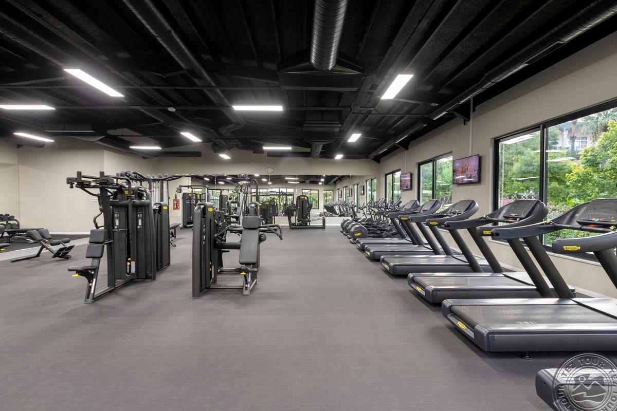 DOBEDAN WORLD PALACE