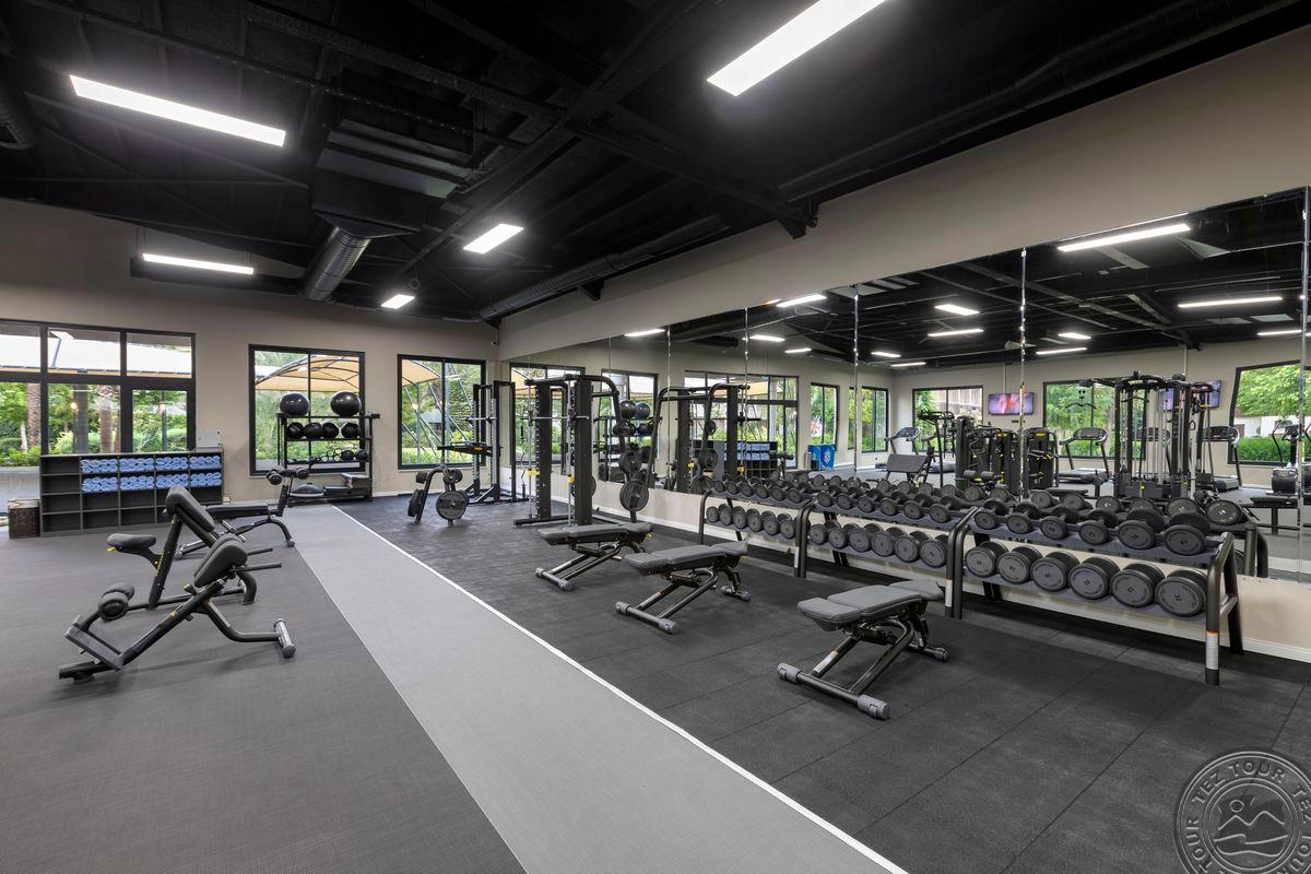 DOBEDAN WORLD PALACE