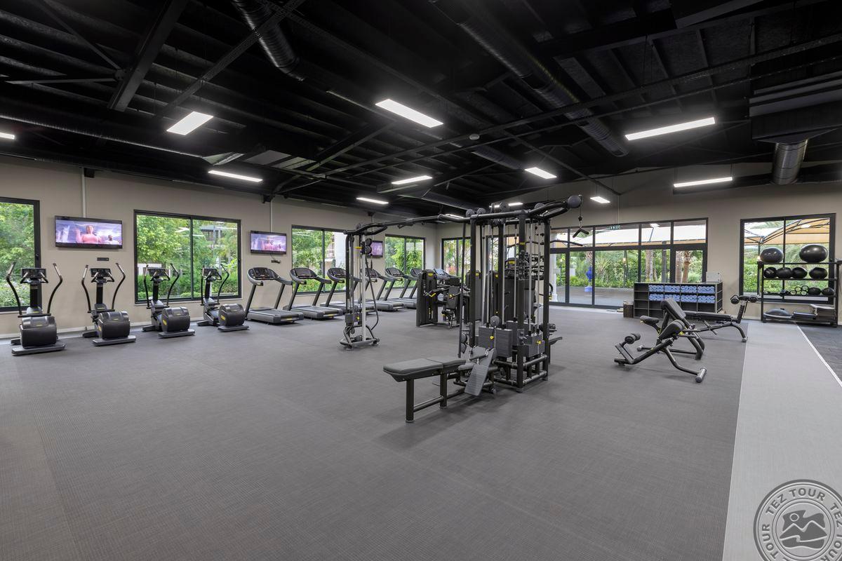 DOBEDAN WORLD PALACE