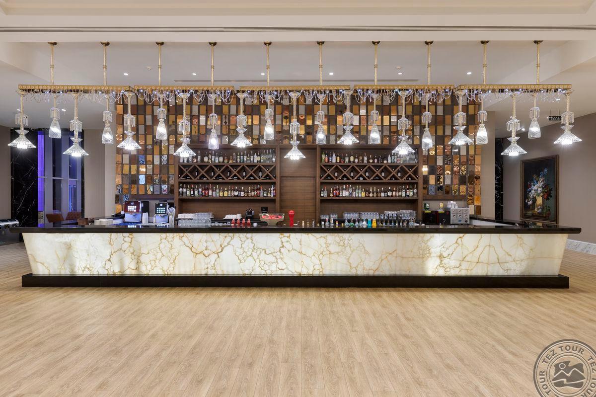 DOBEDAN WORLD PALACE