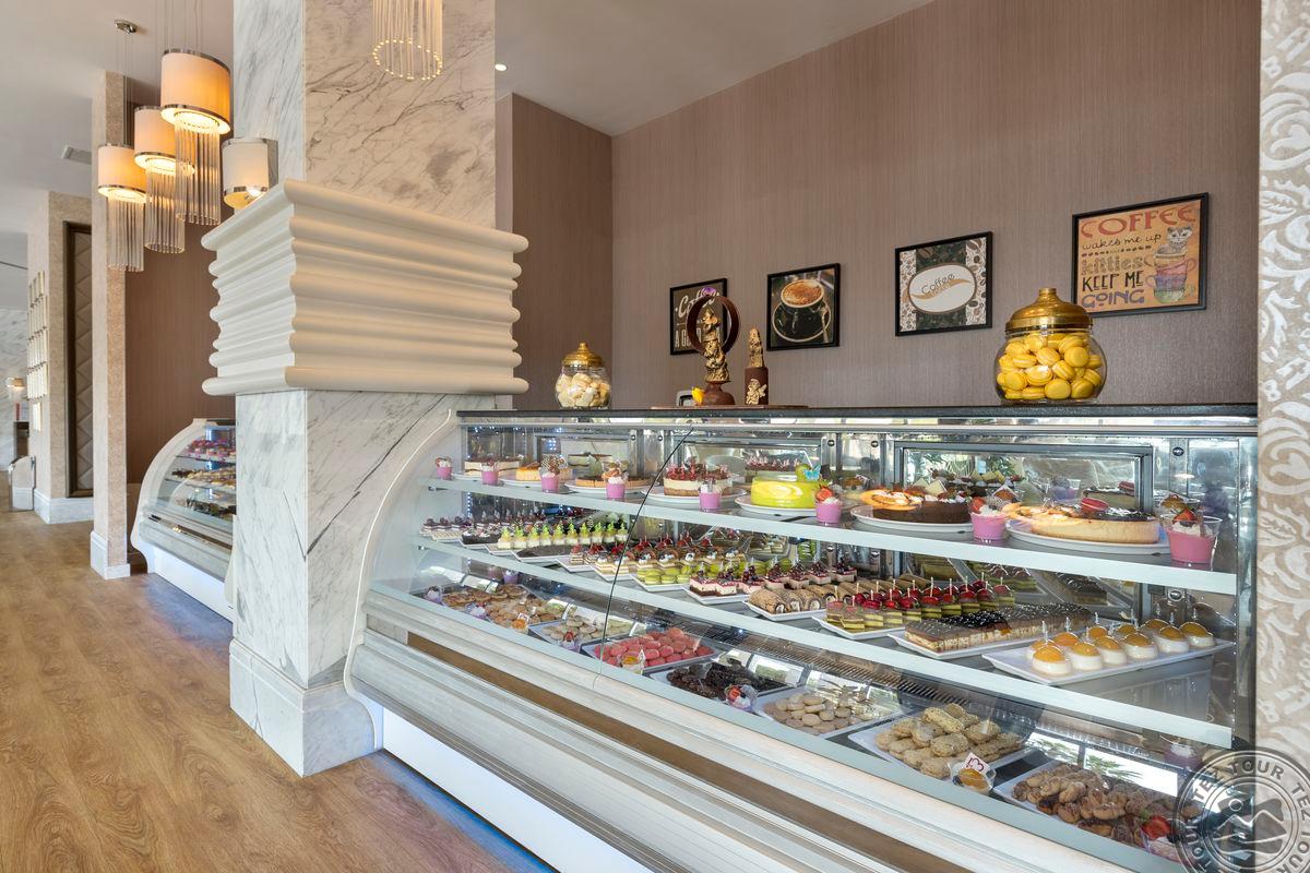 DOBEDAN WORLD PALACE