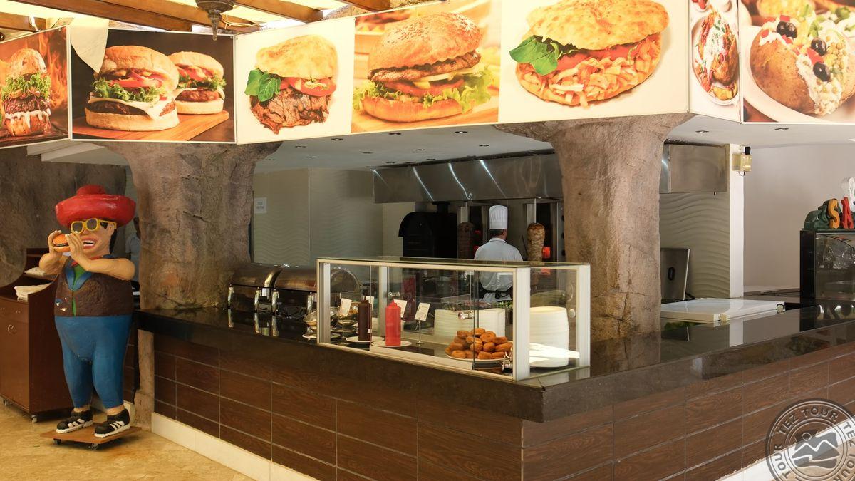 DOBEDAN WORLD PALACE