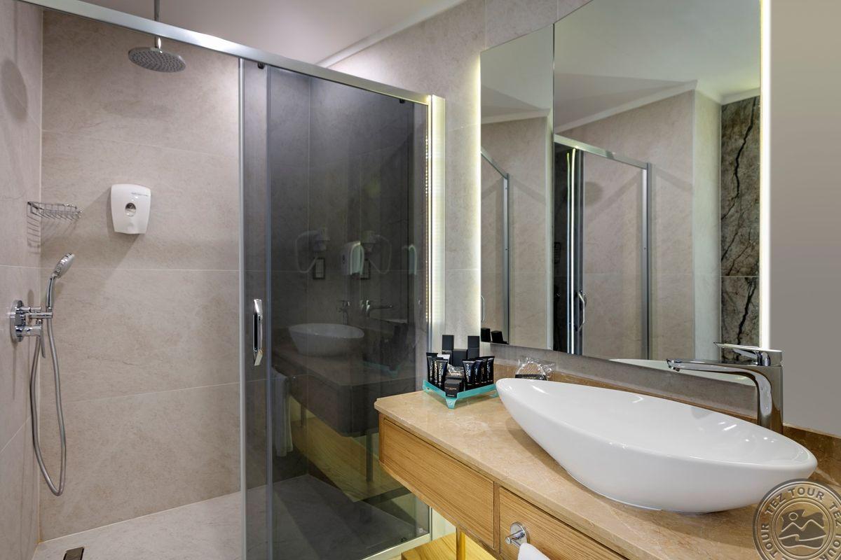 DOBEDAN WORLD PALACE